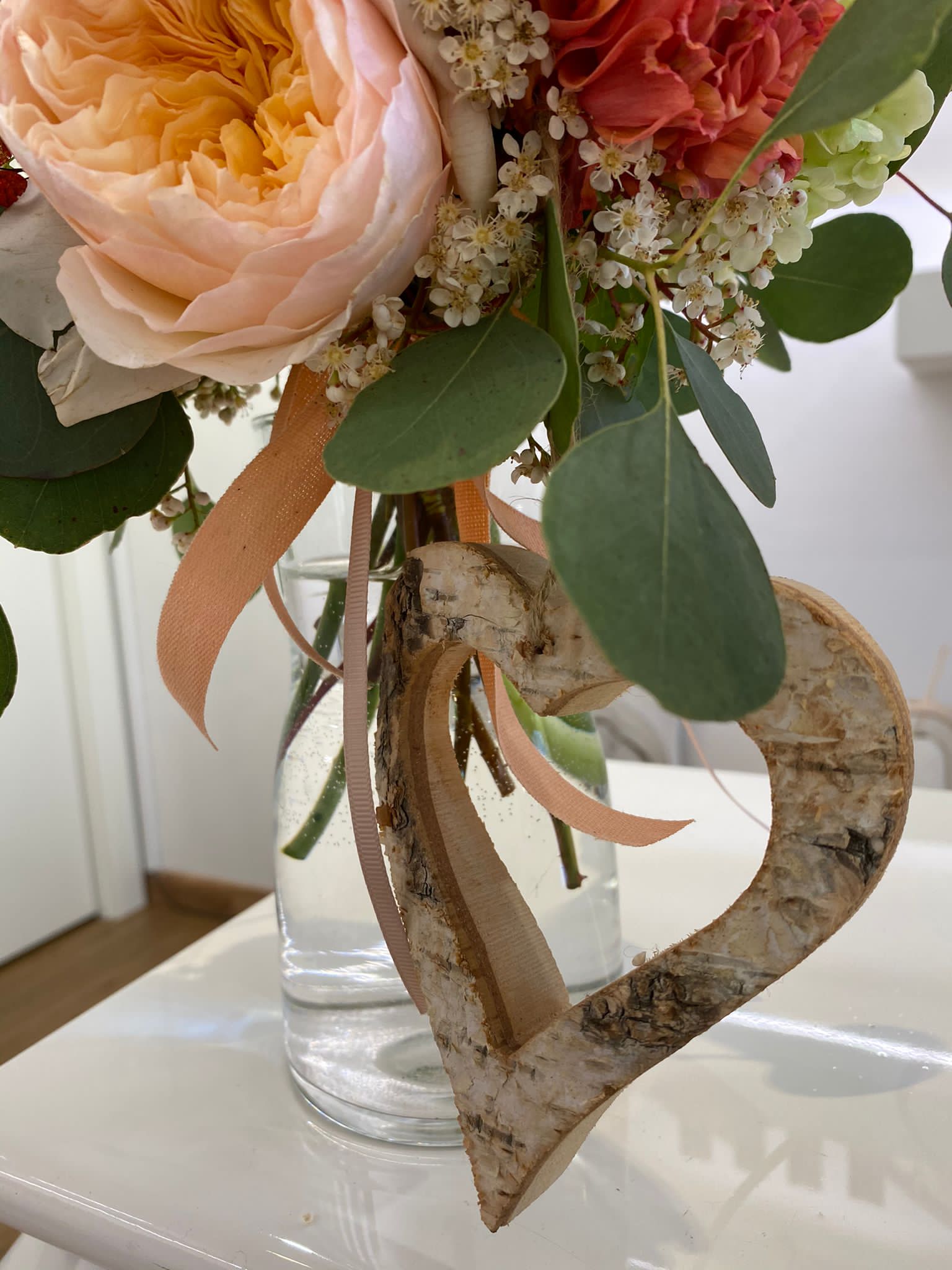 Botero - Composizione con Rose Inglesi e Rose Ramificate - immagine 2