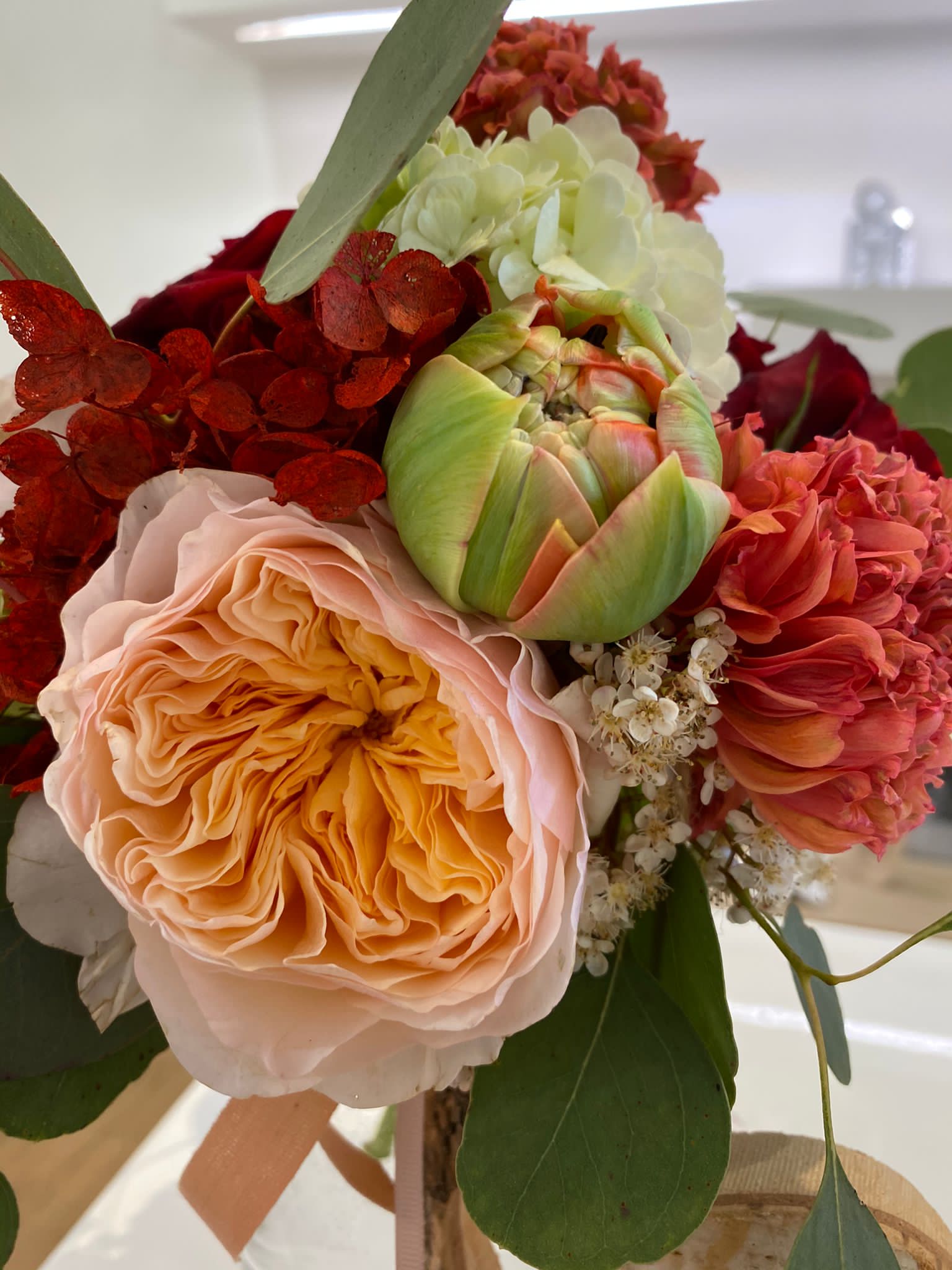 Botero - Composizione con Rose Inglesi e Rose Ramificate - immagine 3