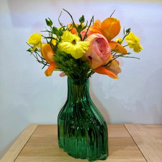 composizione, ranuncoli, anemoni